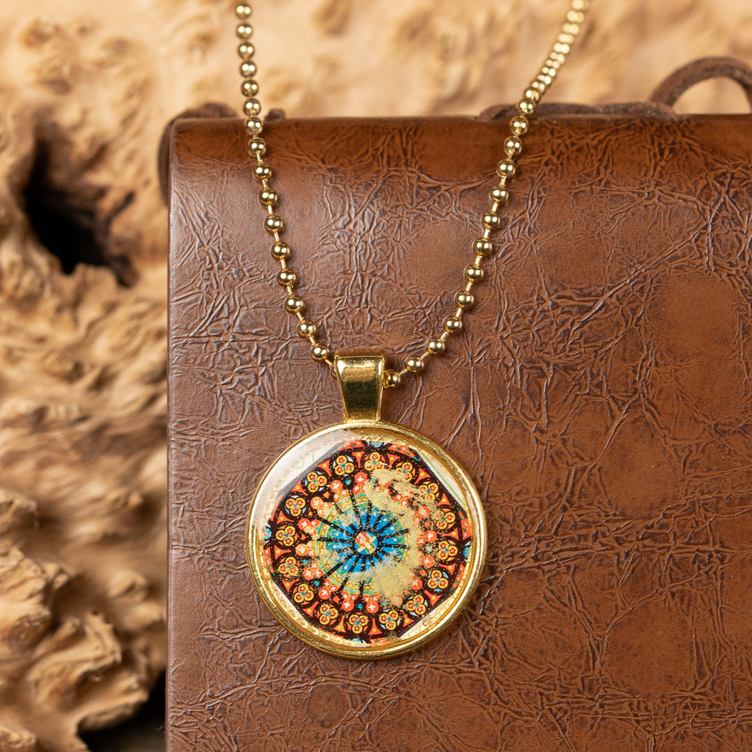 Resin Jewellery Design & Embedding Class