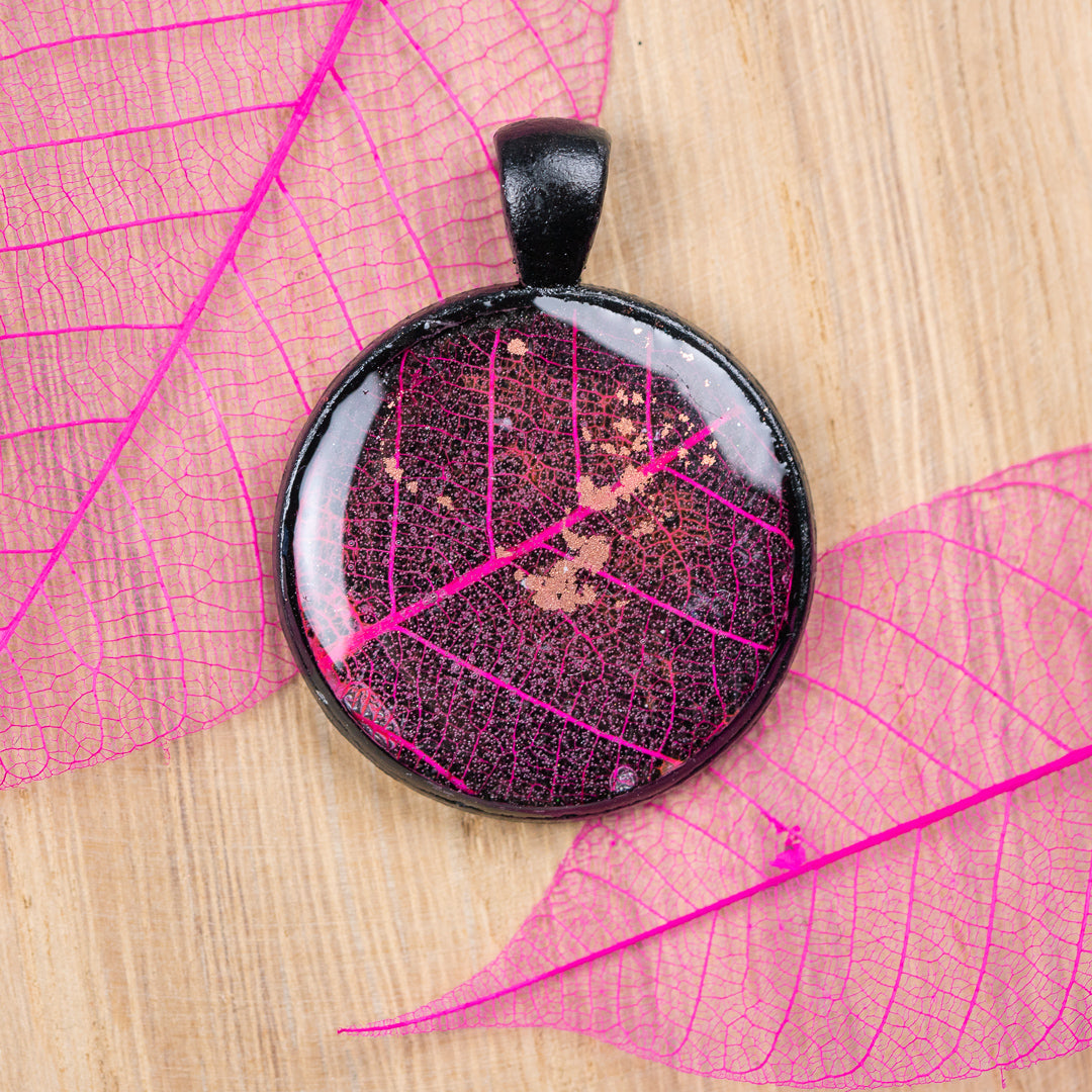Resin Jewellery Design & Embedding Class