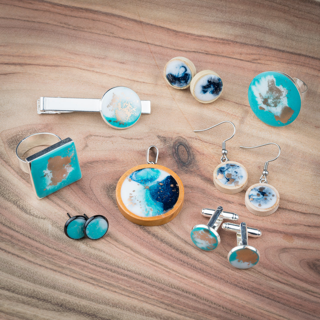 Resin Jewellery Design & Embedding Class