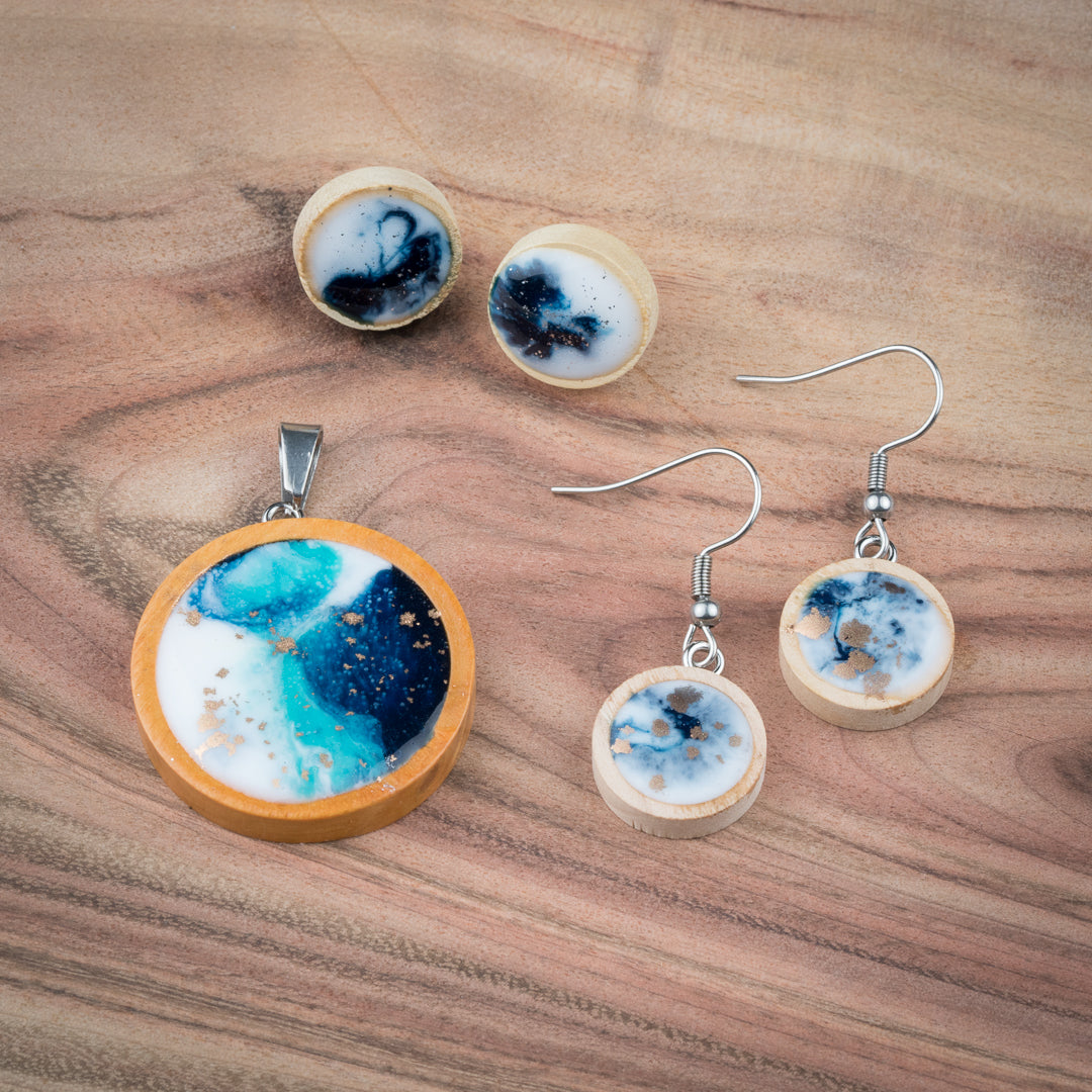 Resin Jewellery Design & Embedding Class