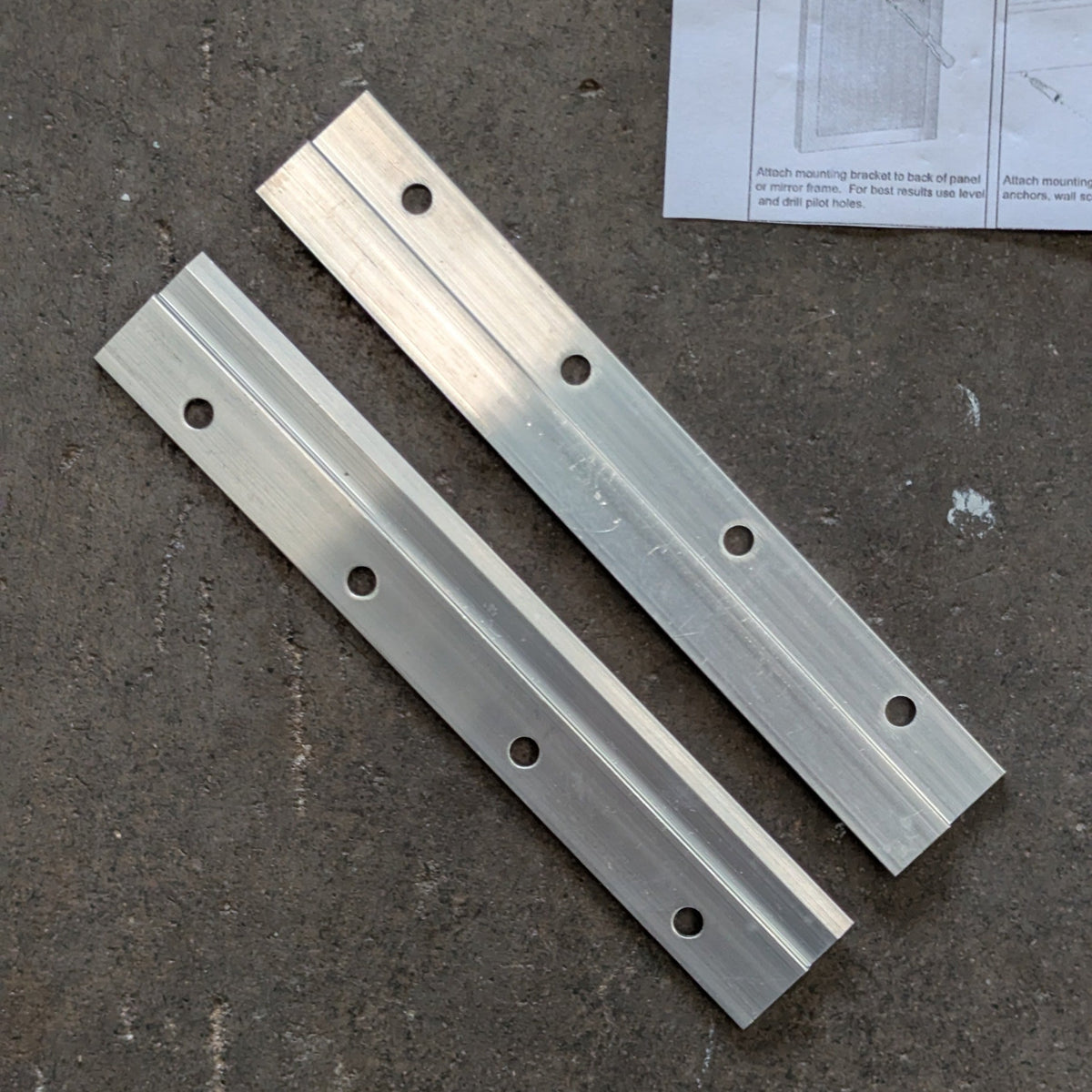 Z Bar Hanger (French cleat) - Short 152mm