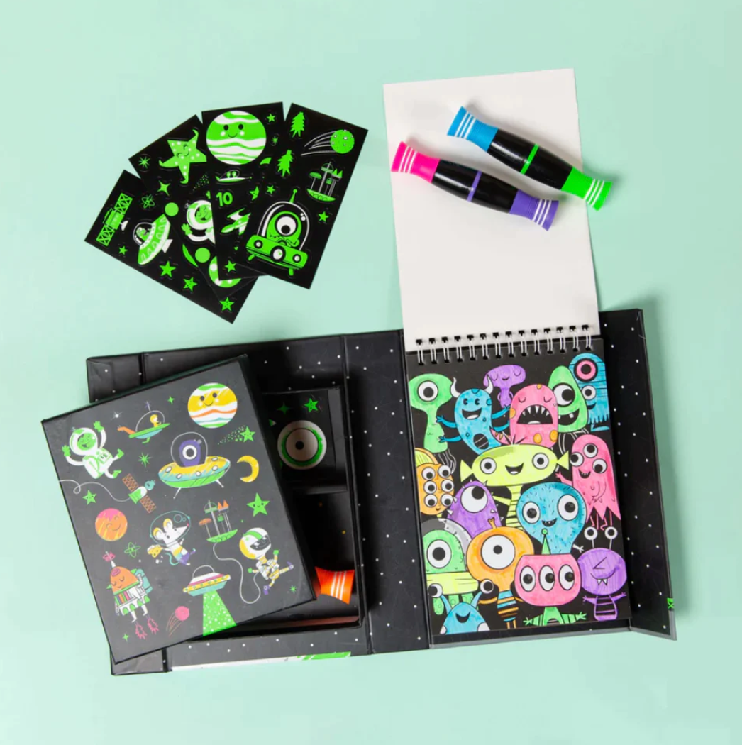 Neon Colouring Sets - Outer Space