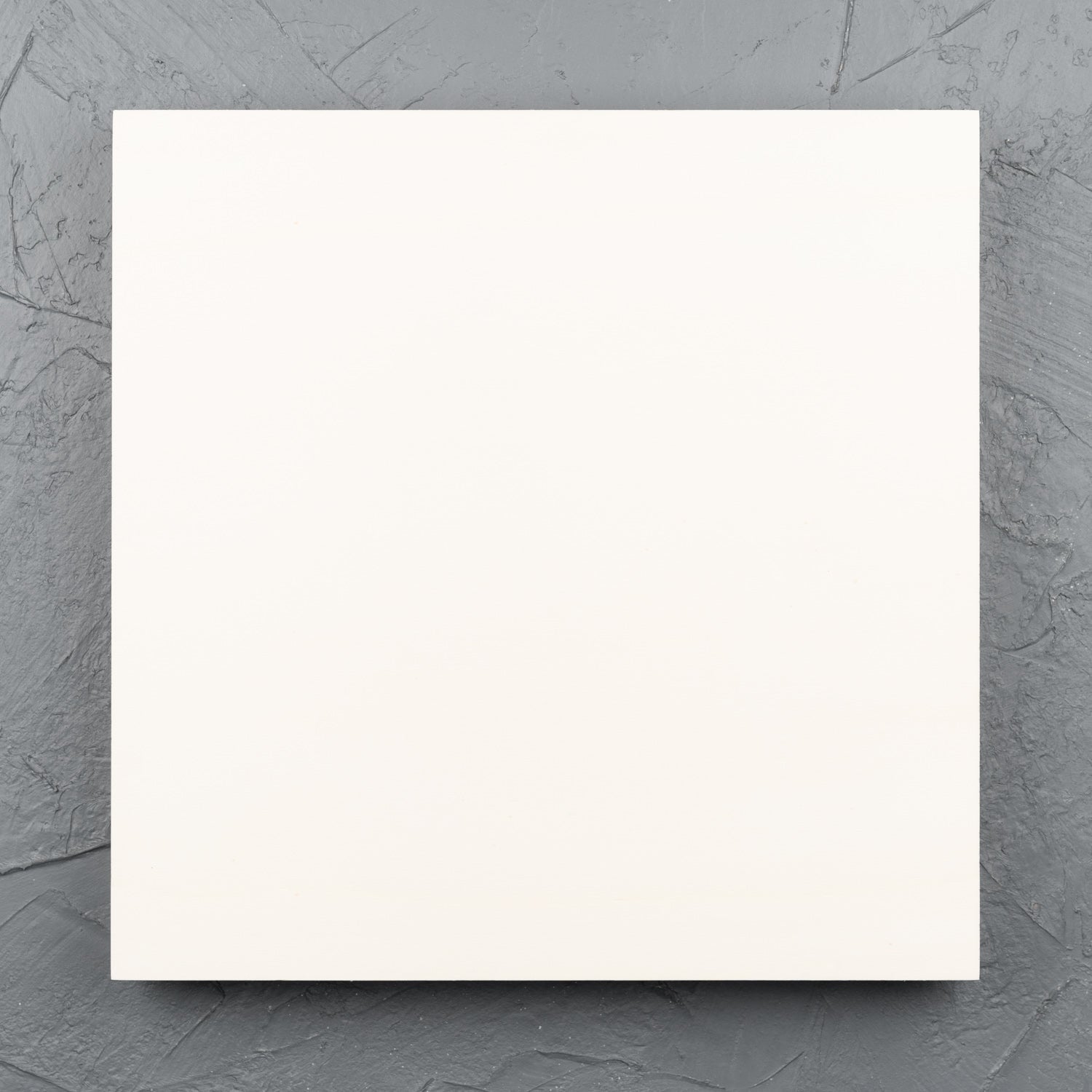 Square natural poplar wooden art board for acrylic paints, oil paints, pyrography, charcoal, pastel, structure medium, spray paint, gouache, pencil, resin.