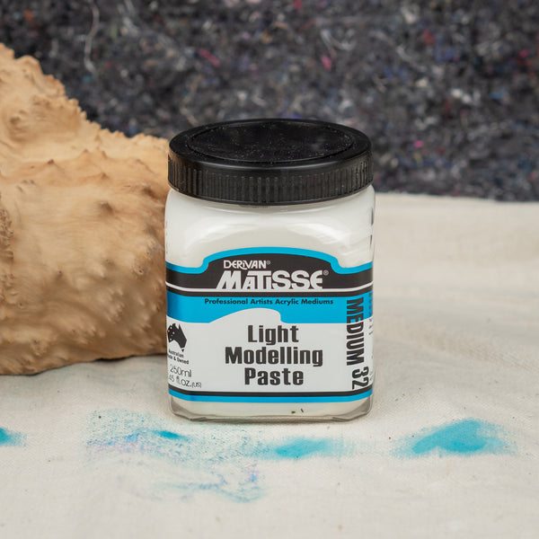 Matisse Light Modelling Paste 250ml